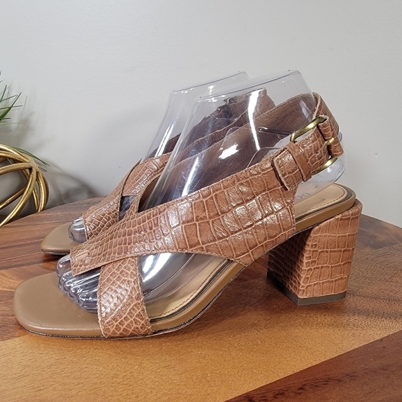 Donald Pliner Pasha Slingback Sandal Heels Croc Embossed Leather Size 7 - Picture 7 of 17